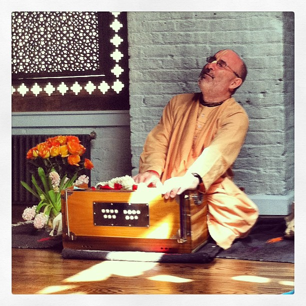 Dhanurdhara Swami at Yogamaya (Photo by Lisa Bermudez)